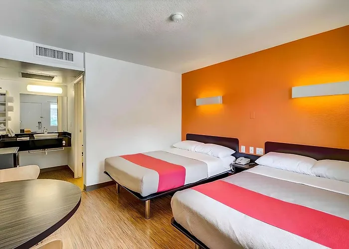 Park Inn By Radisson, Thornton